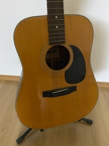 モーリス　Morris   M-15   アコースティック　ギター　スタンドつき