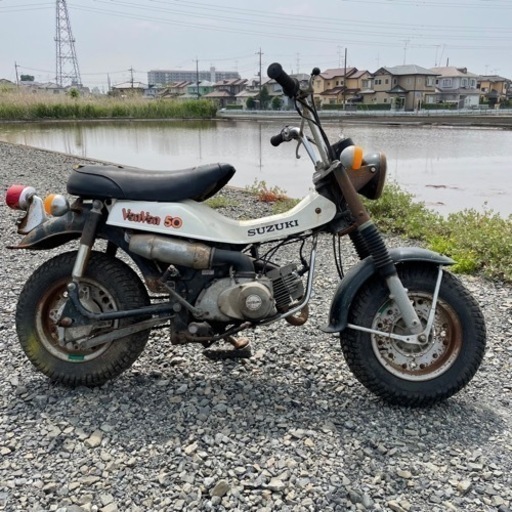 SUZUKI スズキ バンバン50 RV50 レストアベース SUZUKI スズキ バンバン50 RV50 レストアベース SUZUKI バンバンRV50の
