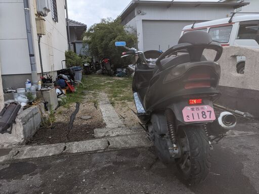 カスタム マジェスティ125 キャブ車 ナンバー付き 即乗り（名変必須）