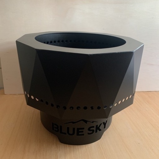 Blue Sky Outdoor Living 焚き火台　新品収納袋おまけ付 新品］Blue Sky Outdoor Living 焚き火台 ブルースカイ