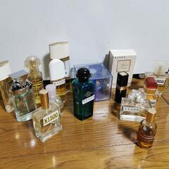 （決定しました）色々な香水です  タダ（０円）で譲ります