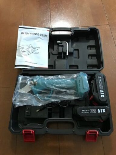 電動剪定ばさみ　新品
