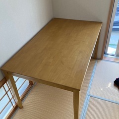【ネット決済】ダイニングテーブル　135×80×高さ70センチ