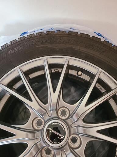 スタッドレスタイヤ　TOYO 185/65R15