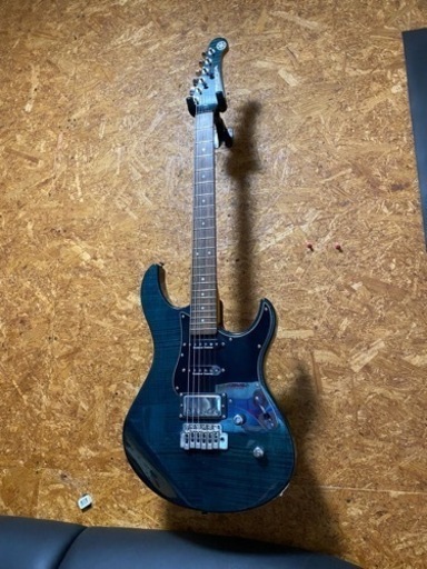 エレキギター　YAMAHA パシフィカ612