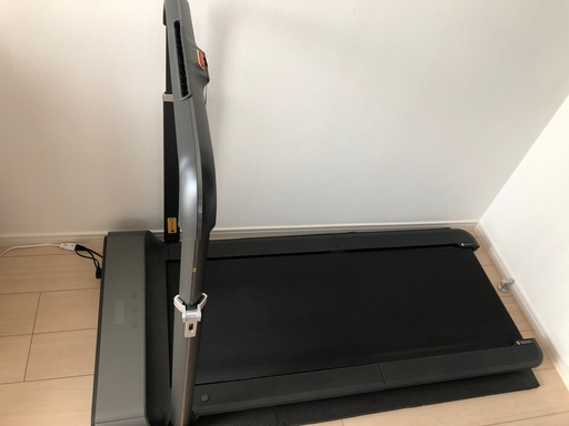 KingSmith WalkingPad R1 スマートラニングマシン ２つ折りモデル （トレッドミル・ウォーキング・ジョギング・コンパクト・省スペース）