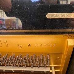 ヤマハ　YAMAHA　U1A　ピアノ中古品