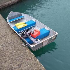 小型ボート、5馬力船外機　船検付き値下げ シーニンフ アルミ船 5馬力船外機