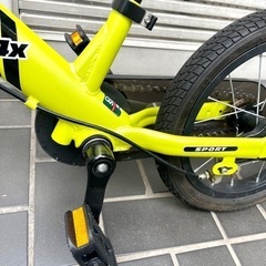 【売約済み】　ストライダー　STRIDER 自転車　子供用　子ども　キッズ　バイク　サイクル　キッズバイク　バランスバイク　黄色　イエロー　　スポーツ　クラシック　バイク　ペダル　ブレーキ　付き　sport  14インチ　ライムイエロー