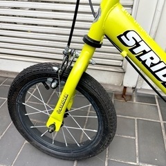 【売約済み】　ストライダー　STRIDER 自転車　子供用　子ども　キッズ　バイク　サイクル　キッズバイク　バランスバイク　黄色　イエロー　　スポーツ　クラシック　バイク　ペダル　ブレーキ　付き　sport  14インチ　ライムイエロー