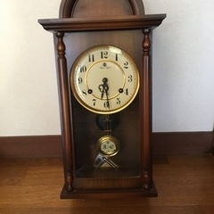ゼンマイ式壁掛け時計