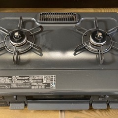 【受け渡し決定】ガスコンロ、冷蔵庫、洋服、机