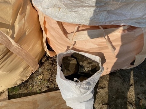 宮城 仙台 赤ドラセナ 割栗石 セット売り