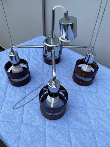 4灯照明器具　ニトリ製　美品！