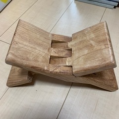 木製　台座