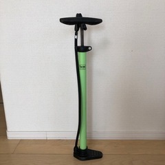 自転車の空気入れ