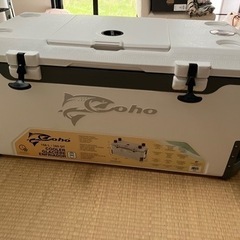 大きな　クーラーボックス　156L 新品　頑丈