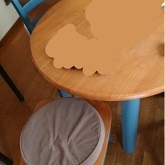 丸テーブル　椅子4脚