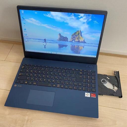 中古美品ノートパソコンNEC PC- N1515AAL  /SSD 256/4gメモリ