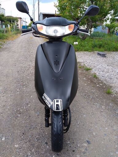 優れたエンジン。 ホンダディオAF62。 バッテリーは新品です。 シートカバーは新品です。 フロントブレーキパッドは新品です。 バックブレーキパッドは新品です。
