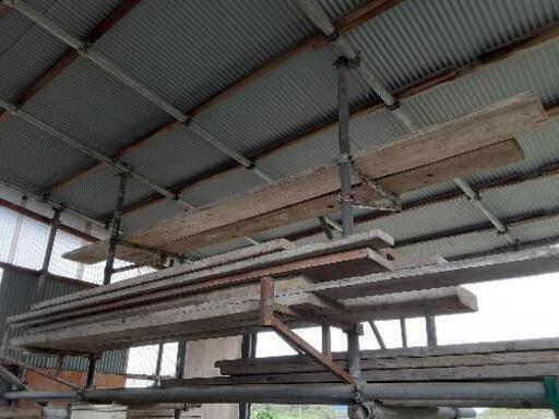 木の足場板他の用途にも使用可能300円から長さは1メートルから4メートル幅22センチから24センチ 厚さ3 5センチ まいやる 常陸大宮のその他の中古あげます 譲ります ジモティーで不用品の処分