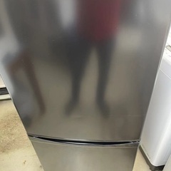 2020年制 アイリスオーヤマ　冷蔵庫　142L 黒