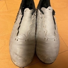 サッカースパイク　NIKE TIEMPO 27.0cm