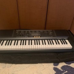 カシオ　LK113  電子キーボード　電子ピアノ　