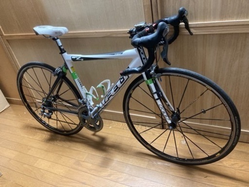 フェルトFELT F4 ホイールMAVIC ksyrium si フルカーボン　サイズ52 トライアスロンなどに