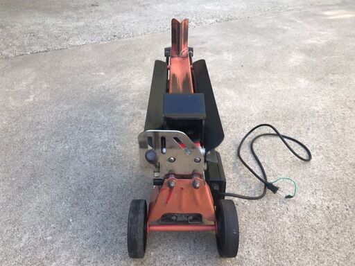 中古品 ナカトミ 薪割り機 LS-520(S)100V 粉砕力：4トン 破砕最大能力 動作問題なし