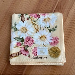 【新品•未使用】Burberry ハンカチ（花柄）
