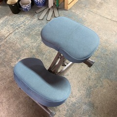 【ネット決済】[姿勢を正す椅子]リサイクルショップヘルプ