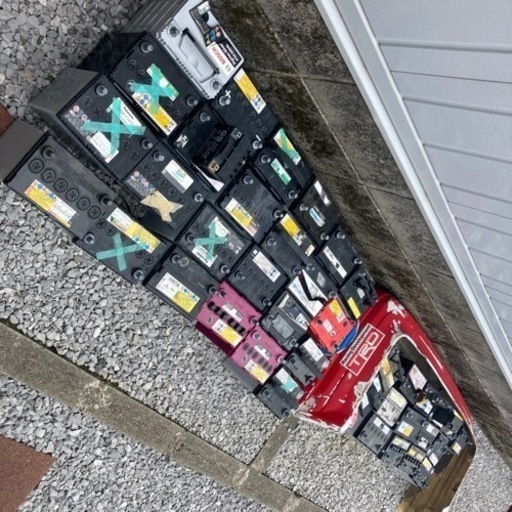廃バッテリー回収業者さん探してます