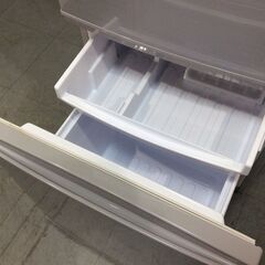 (5/28受渡済)JT4334【SHARP/シャープ 2ドア冷蔵庫】美品 2018年製 SJ-D14D-S 家電 キッチン 冷蔵冷凍庫 右開き 137L