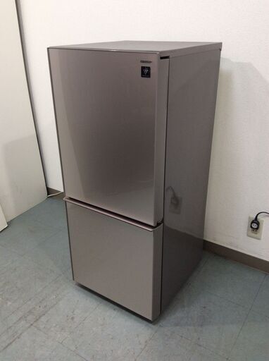 （7/4受渡済）JT4335【SHARP/シャープ 2ドア冷蔵庫】美品 2017年製 SJ-GD14D-C 家電 キッチン 冷蔵冷凍庫 左開き 137L