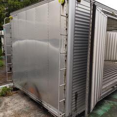 【香取市山之辺】No.Y-60 横に観音扉付き 保冷コンテナ 長さ約570cm×幅225cm×高さ225cmくらい 香取市山之辺】No.Y-60 横に観音扉付き 保冷コンテナ 長さ約