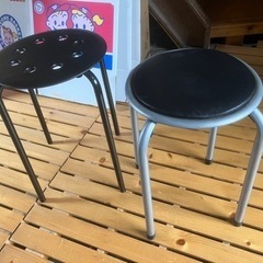 IKEAの椅子と普通のチェア