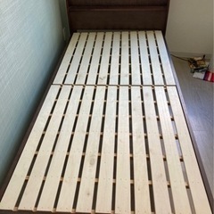 シングルサイズ　ベッド枠　木製　ロータイプ　すのこベッド
