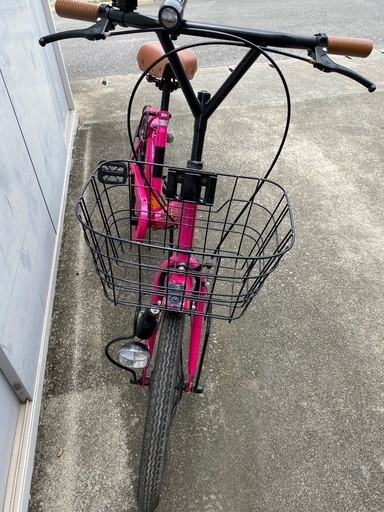 ピンクのかわいい自転車