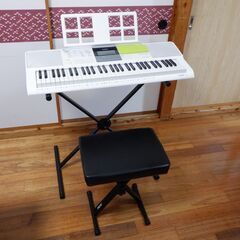 電子ピアノ　台・椅子付き　カシオ　ＬＫ－５１１　ＨＩＫＡＲＩ　