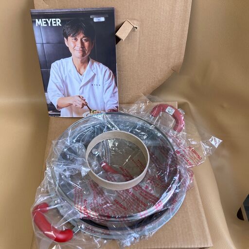 ★新品 未使用★マイヤー(Meyer) 土鍋 「ホットポット 26cm」 HP2-W26　ステンレス IH対応 軽量　ふっ素樹脂加工　ガラス蓋付★B1BQ0102