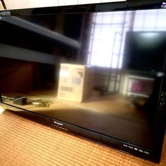 液晶テレビ　AQUOS 40インチ