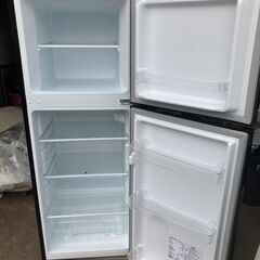 ☆中古￥11,800！【会員価格￥9,440】maxzen　138㍑2ドア冷蔵庫　家電　2020年製　JR138ML01GM型　幅47cmｘ奥行50cmｘ高さ128cm　【BE028】