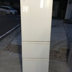 最終値下げ⭐︎名古屋市郊外配送無料　 TOSHIBA  東芝　363L 冷蔵庫　GR-R36SXV(EW) 2019年製の画像