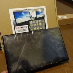 【中古　美品】　ヘッドレスモニター　13.3インチとロングブラケットのセット