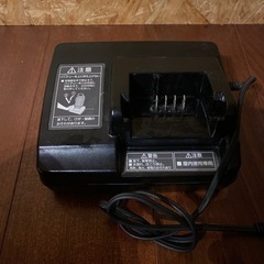 Panasonic バッテリー充電器　品番 NKJ073Z
