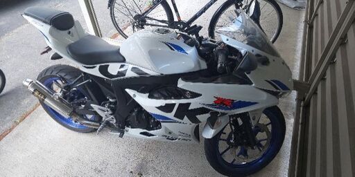SUZUKI  gsx-r125  2019納車  走行8300km