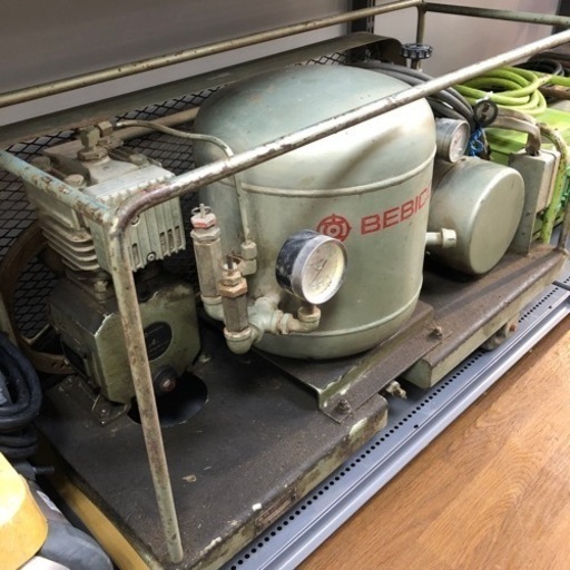 日立 ベビコン エアーコンプレッサー【10748141】