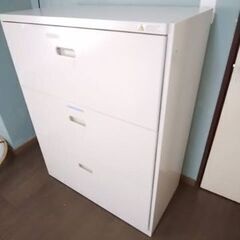 オフィス家具 スチール A4 ファイルキャビネット ３段引出し