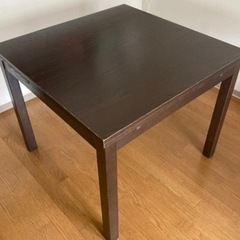 IKEA 伸長式ダイニングテーブル　BJURSTA